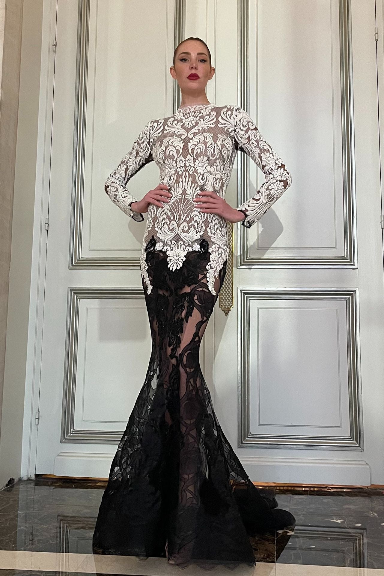 Long-Sleeved Mermaid Dress with Rhinestone Details Multi / FR 36 Long-Sleeved Mermaid Dress with Rhinestone Details Multi / FR 36