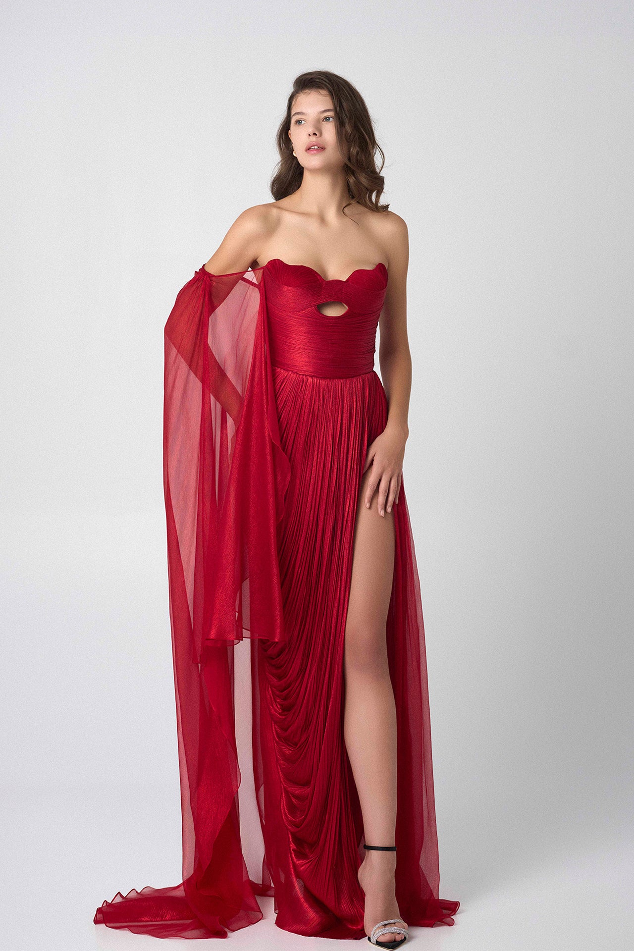 embroidered strapless dress Red / FR 34 Color:Pink-010 VALENTINE2025 Pastel Pink and Blue May be worn with