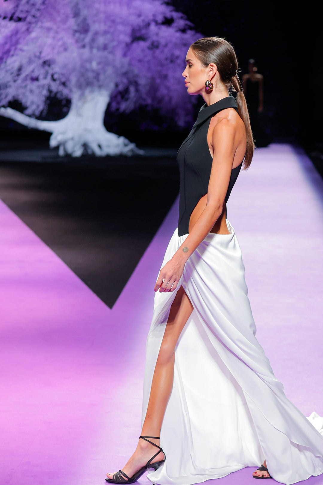 halter neck t shirt dress Your new summer staple: TESSIE Worn by @nanvelyn
