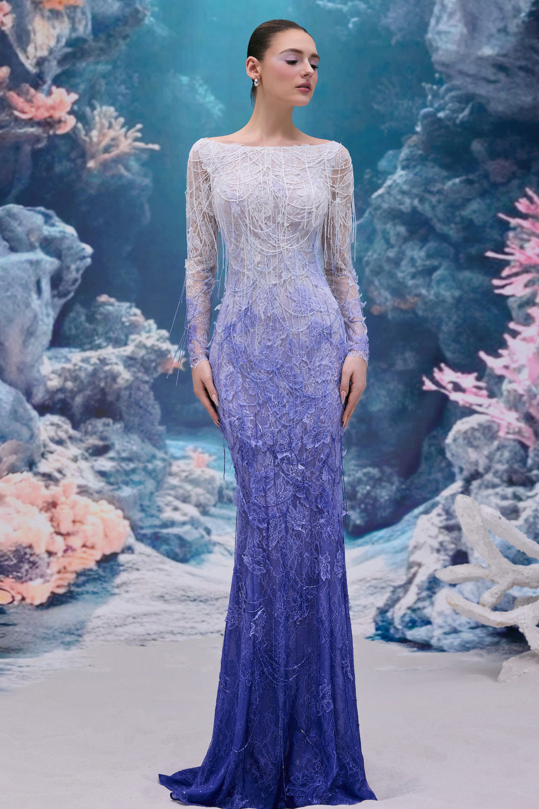 Bateau Neck Long-Sleeved Dress