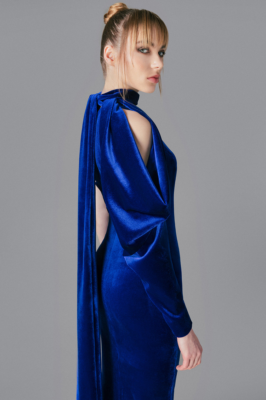 One-Shoulder Column Long Velvet Dress