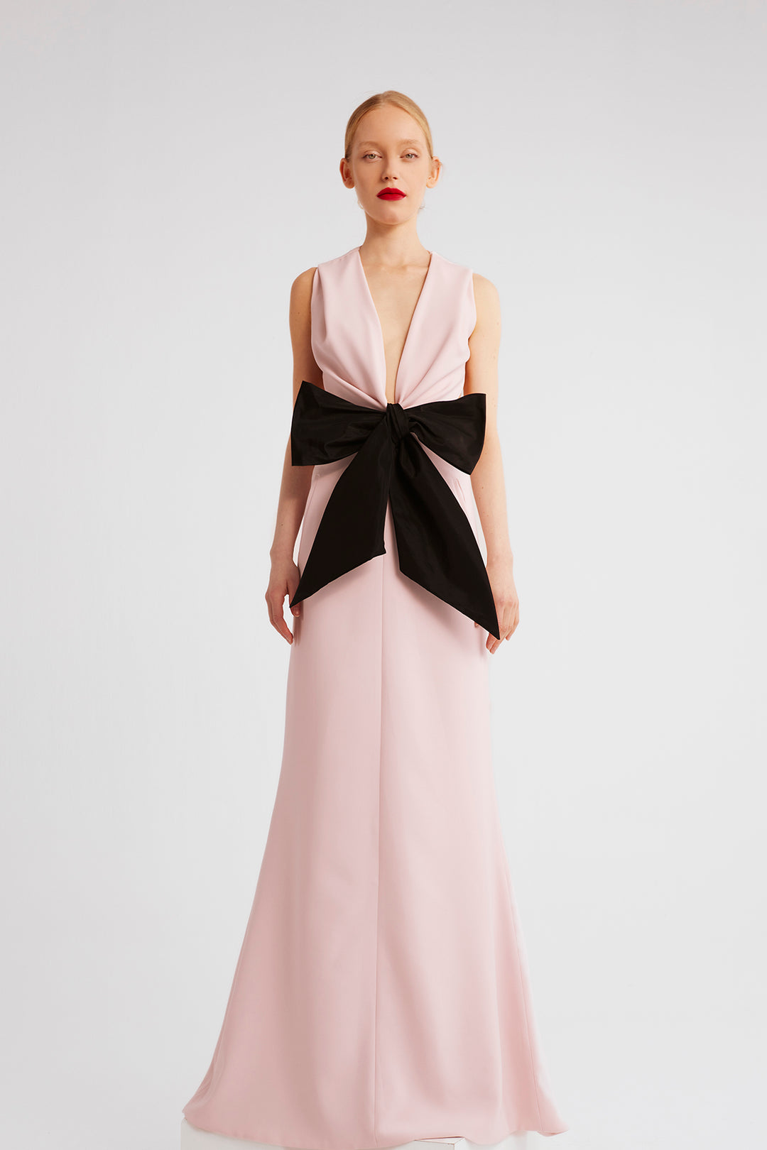 black dress pink sash Plunging V-Neck Dress with Sash Bow and Trumpet Silhouette Multicolor / FR 34