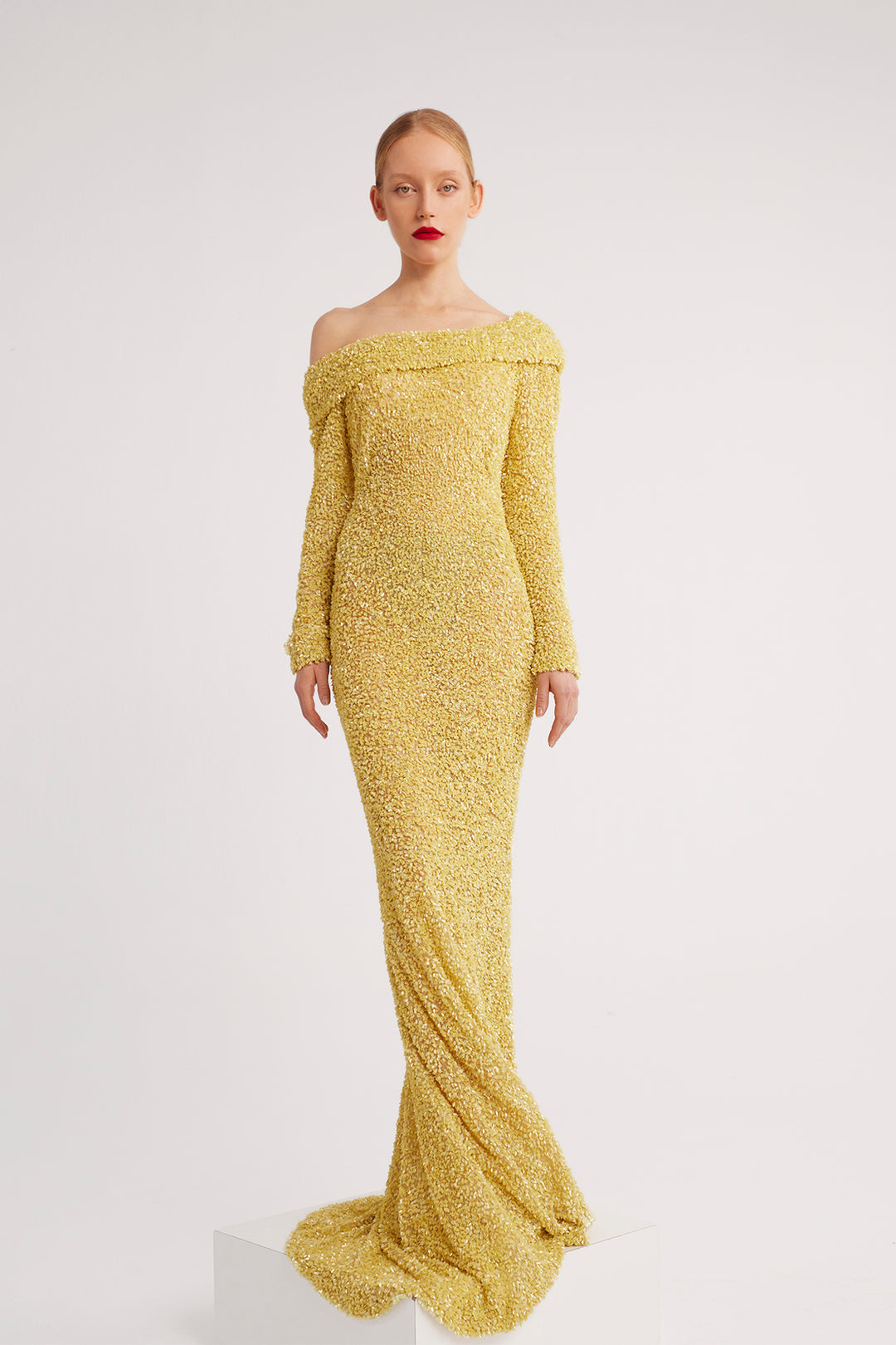 Fully embroidered long sleeves gown Yellow / FR 44 Fully embroidered long sleeves gown Yellow / FR 44