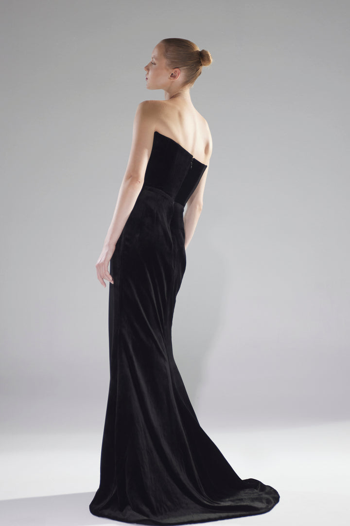 Minimalist Strapless A-line