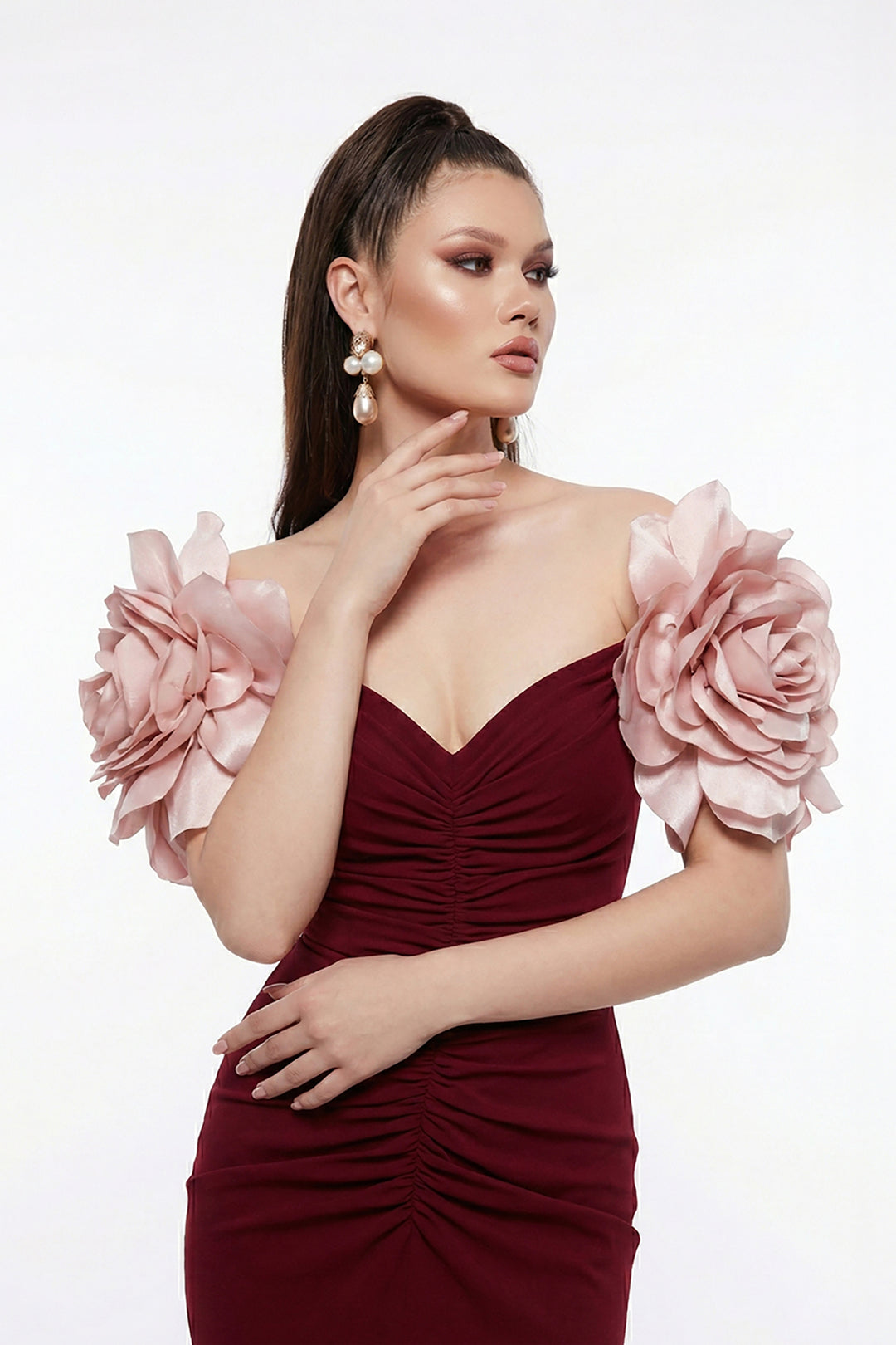 Off-The-Shoulder Neckline with A Mermaid Dress