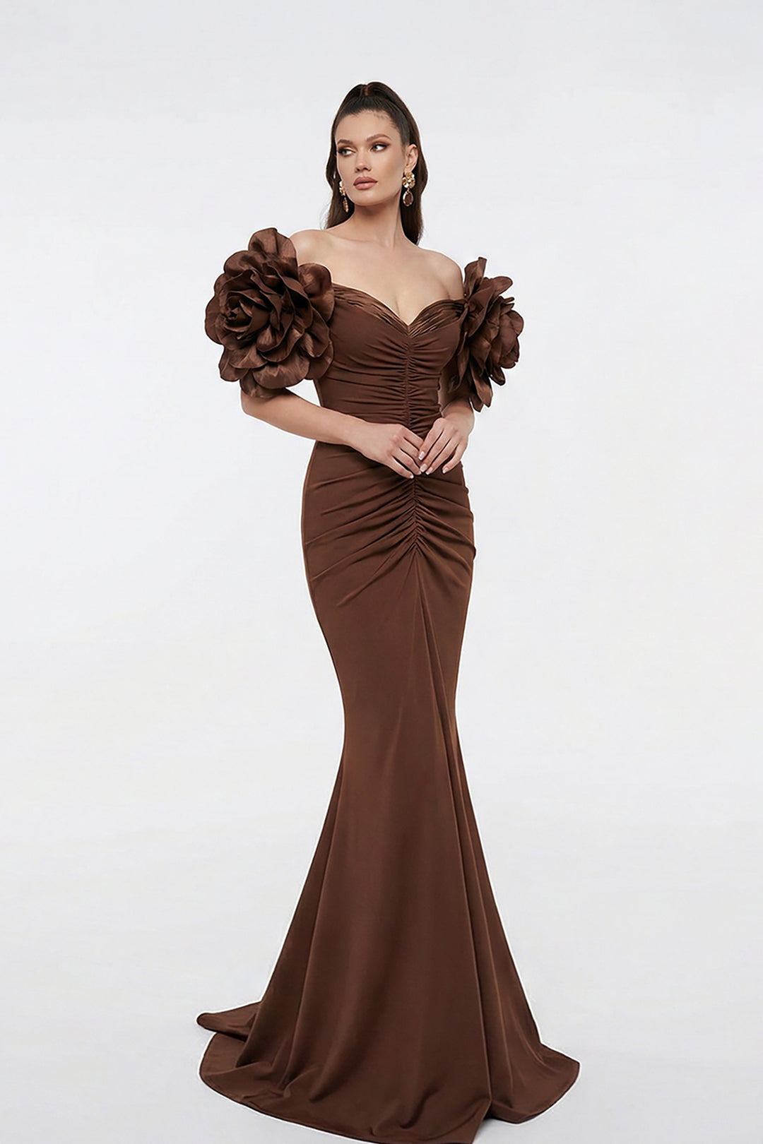 Off-The-Shoulder Neckline with A Mermaid Dress
