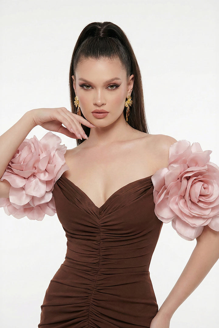 Off-The-Shoulder Neckline with A Mermaid Dress