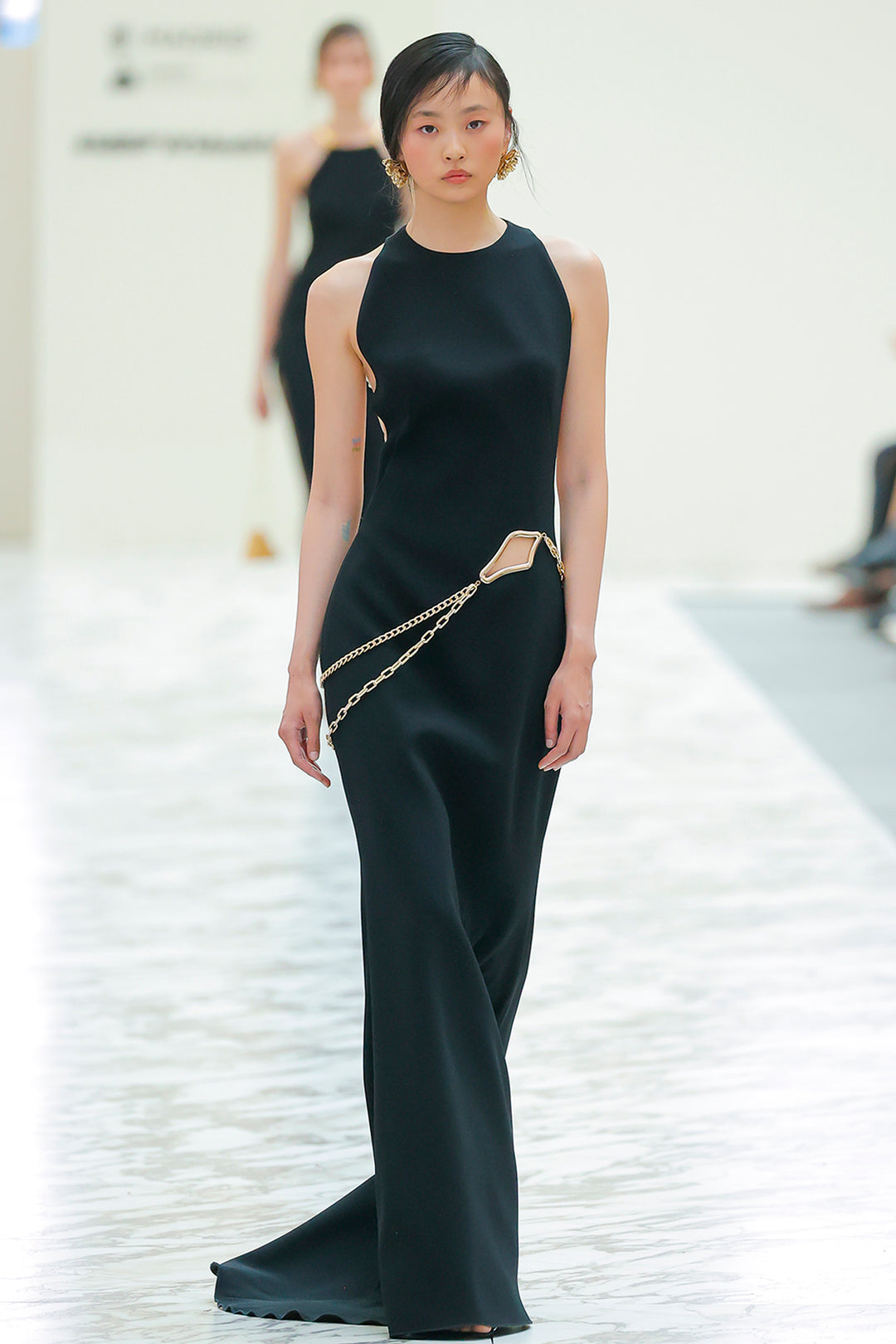 Mermaid Dress with Sleeveless Neckline