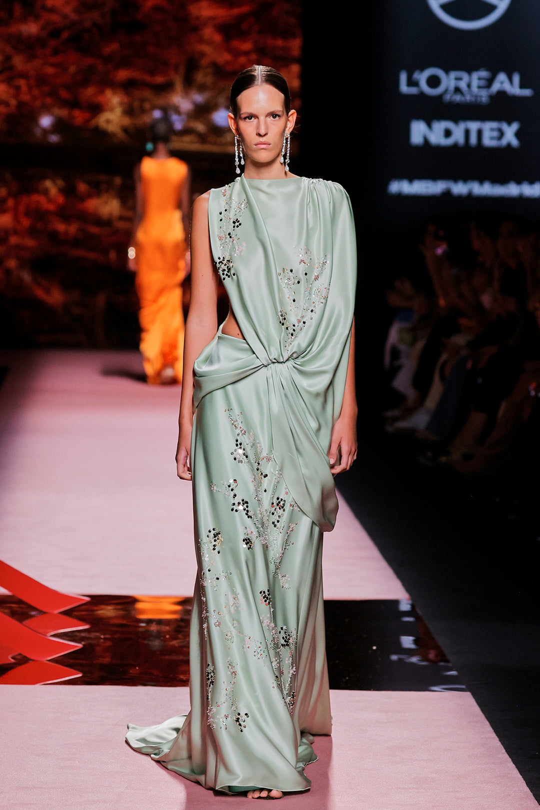 Satin Gown with Draped Waist Cutout Mint / US 8 Satin Gown with Draped Waist Cutout Mint / US 8