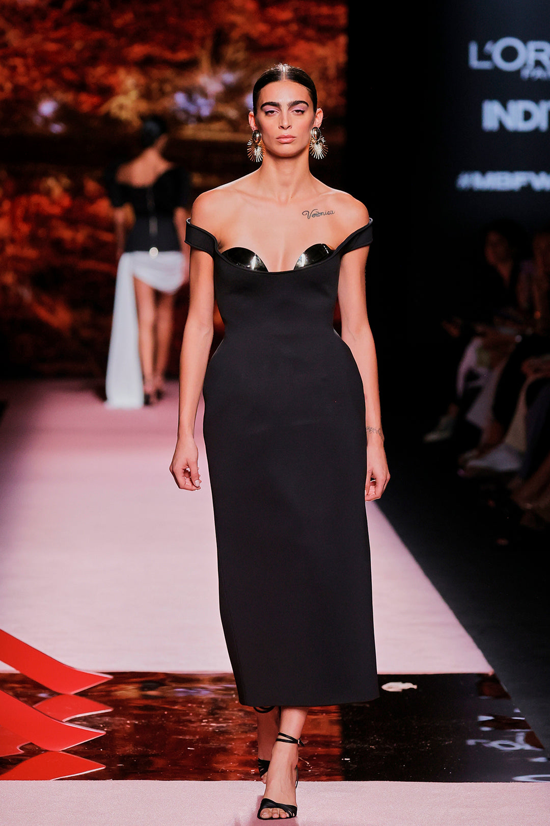 Off-The-Shoulder Neckline Column Dress