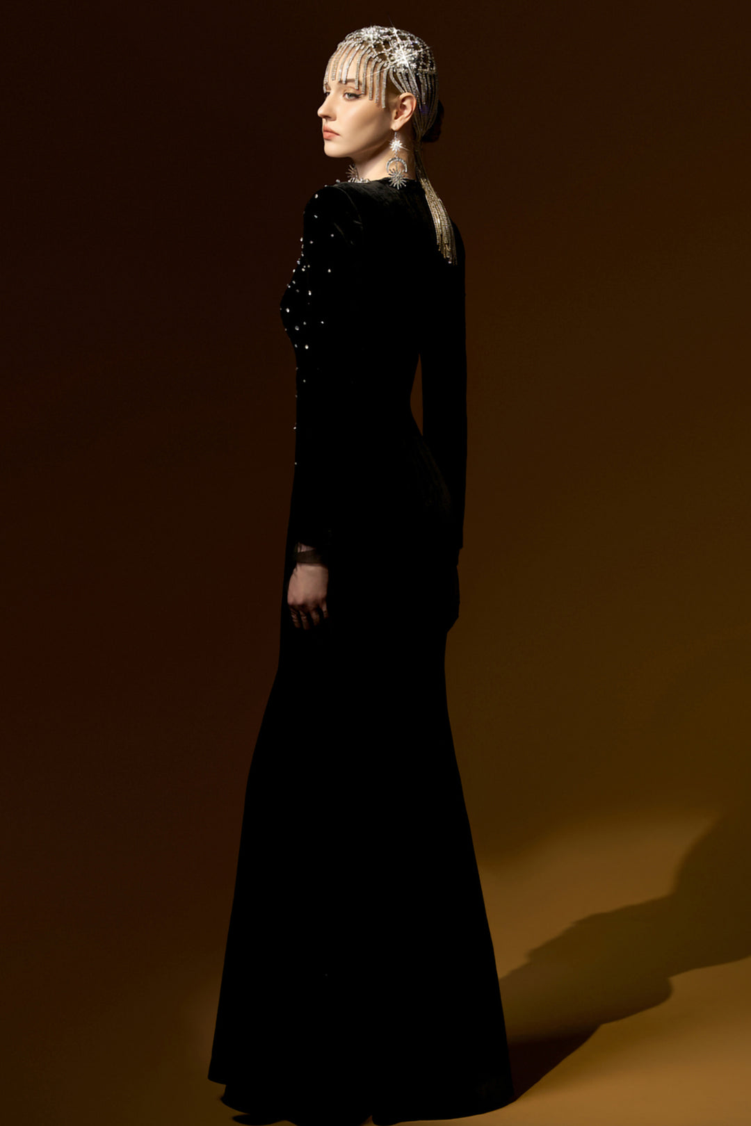 Mermaid Dress with Round Neck and Embellished Crystals