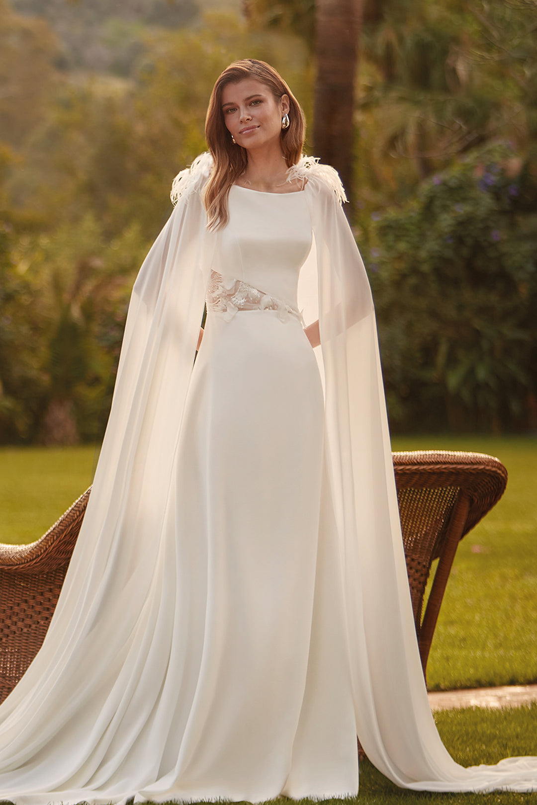Crepe Bridal Dress with Feather Cape White / FR 52