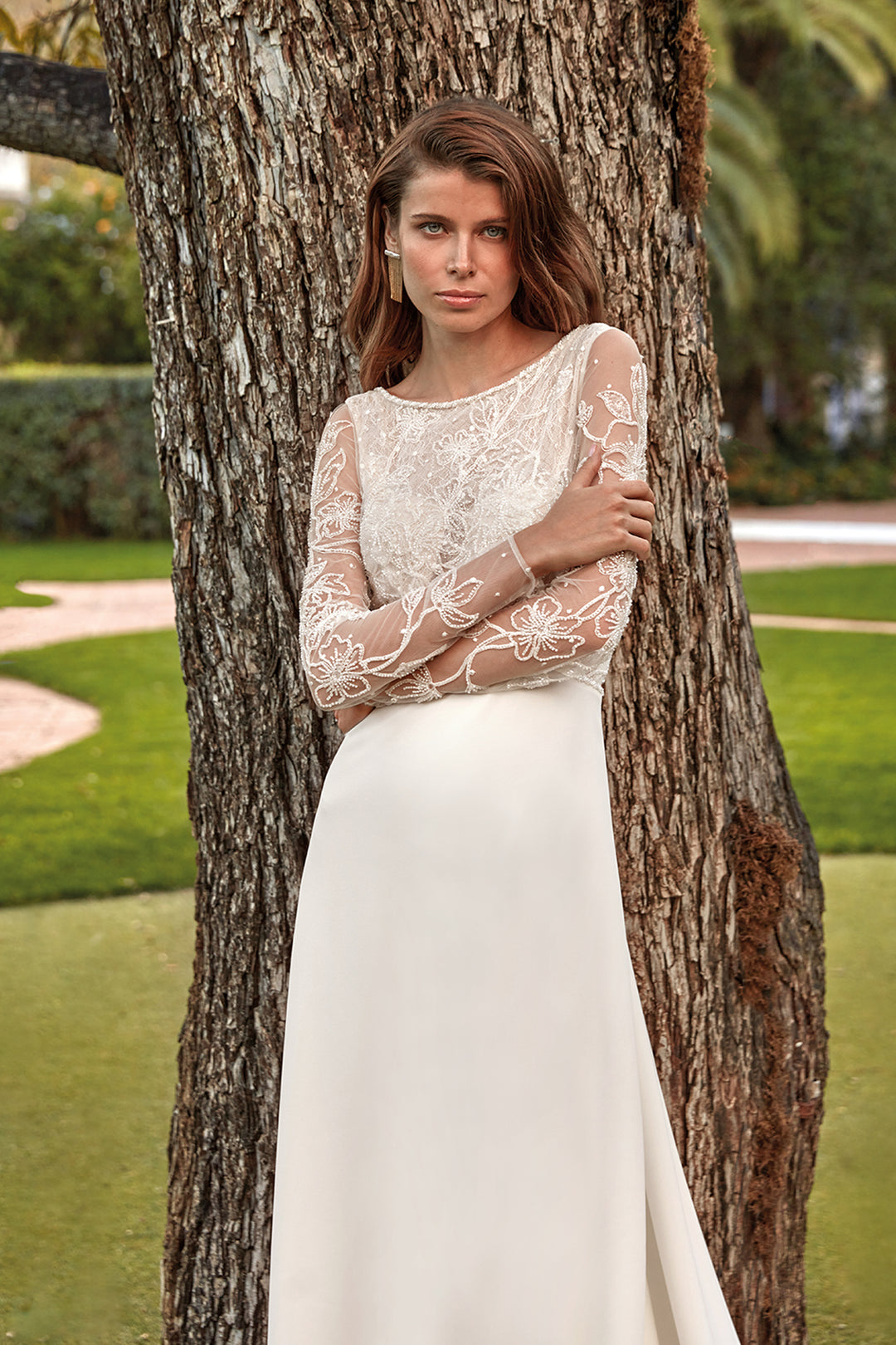 A-line Long Wedding Dress with Lace Beadwork White / FR 48