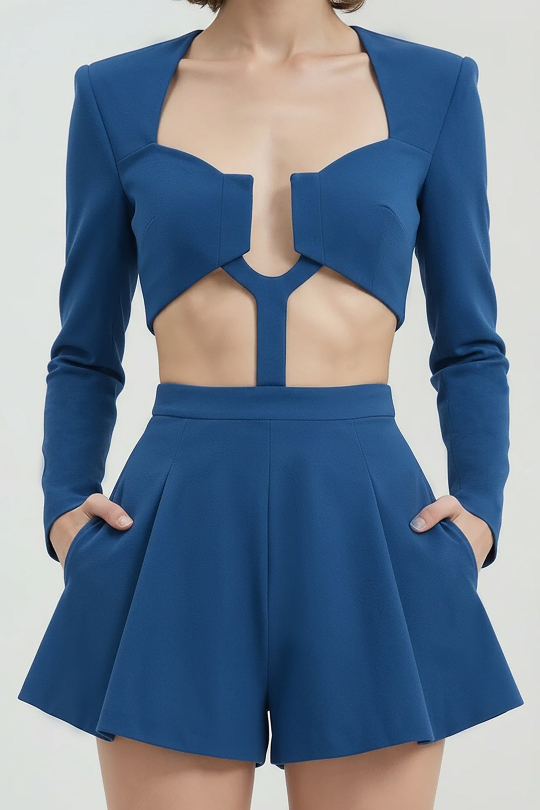 Sculpted Sweetheart Cutout