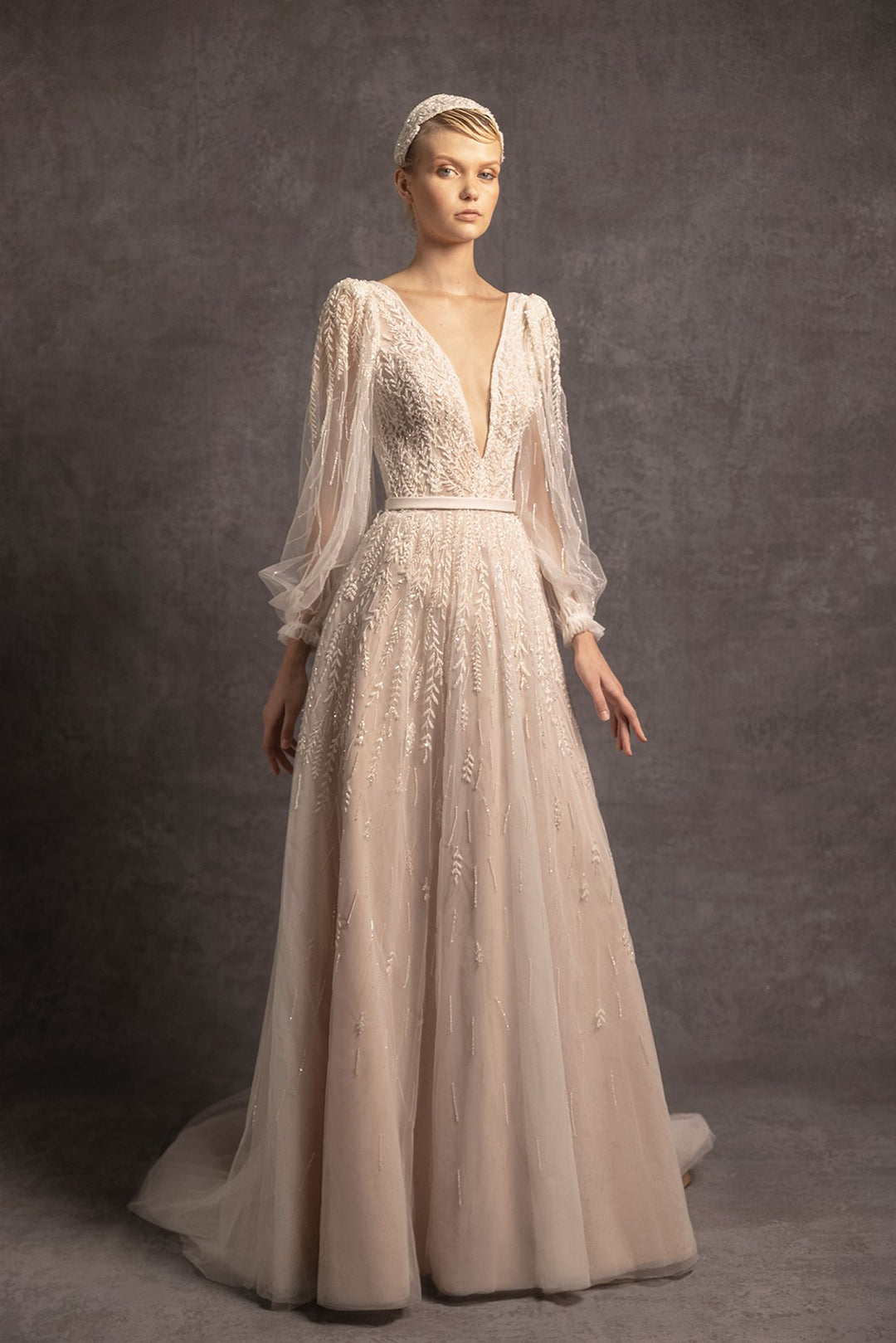 Embroidered A-line Wedding Dress Beige / FR 50 Embroidered A-line Wedding Dress Beige / FR 50