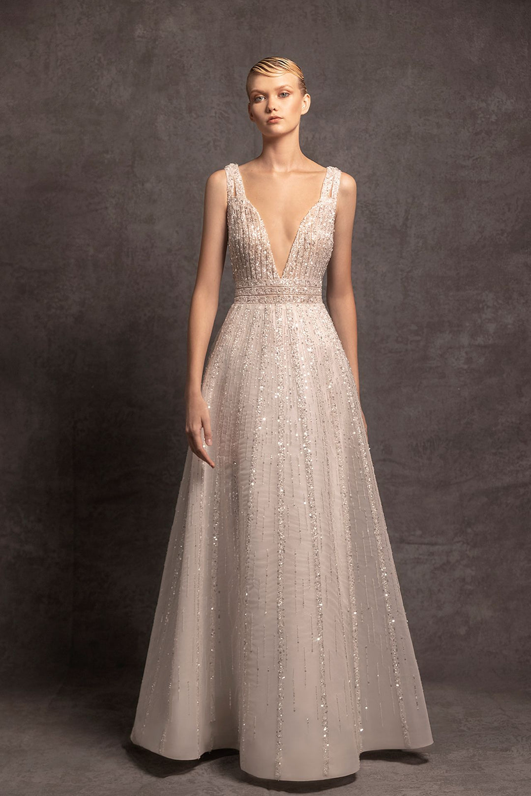 Sleeveless Sequin A-line Wedding Dress Beige / FR 54 Sleeveless Sequin A-line Wedding Dress Beige / FR 54