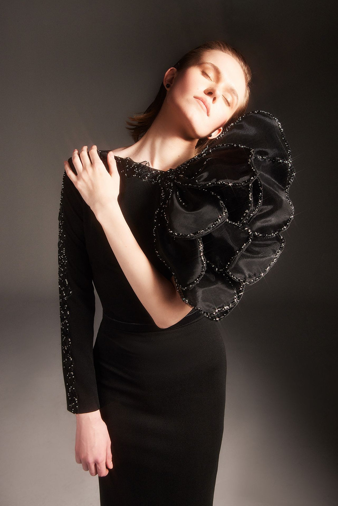 Fitted Midi Dress with Ruffled Shoulder M.R DESIGN Fitted Midi Dress with Ruffled Shoulder M.R DESIGN