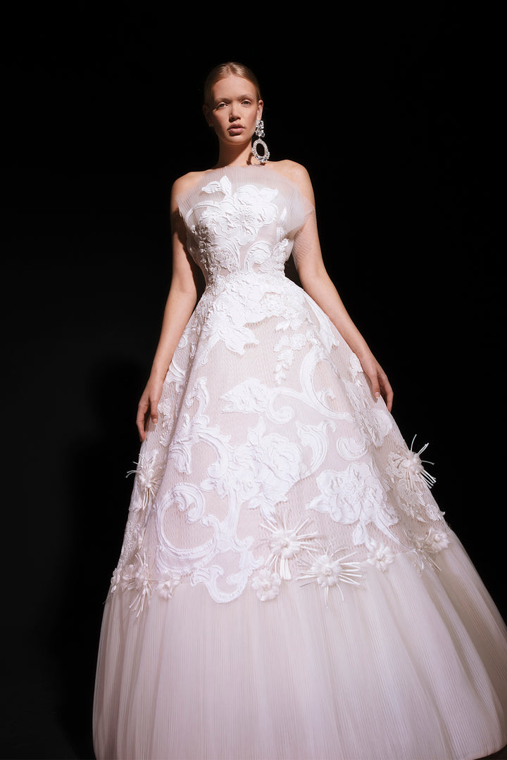 Princess-Cut Wedding Dress with Sweetheart Neckline M.R DESIGN Princess-Cut Wedding Dress with Sweetheart Neckline M.R DESIGN