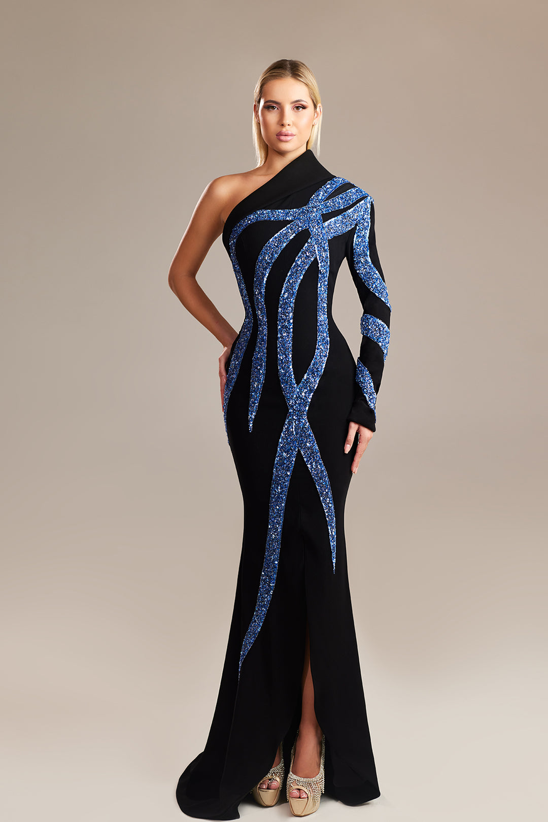 One-Shoulder Beaded Dress Black and Blue / FR 52 One-Shoulder Beaded Dress Black and Blue / FR 52