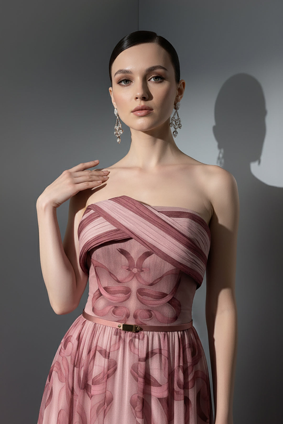 Slim-Belt Crepe Dress with Wave Ribbon Print and Flowing Chiffon