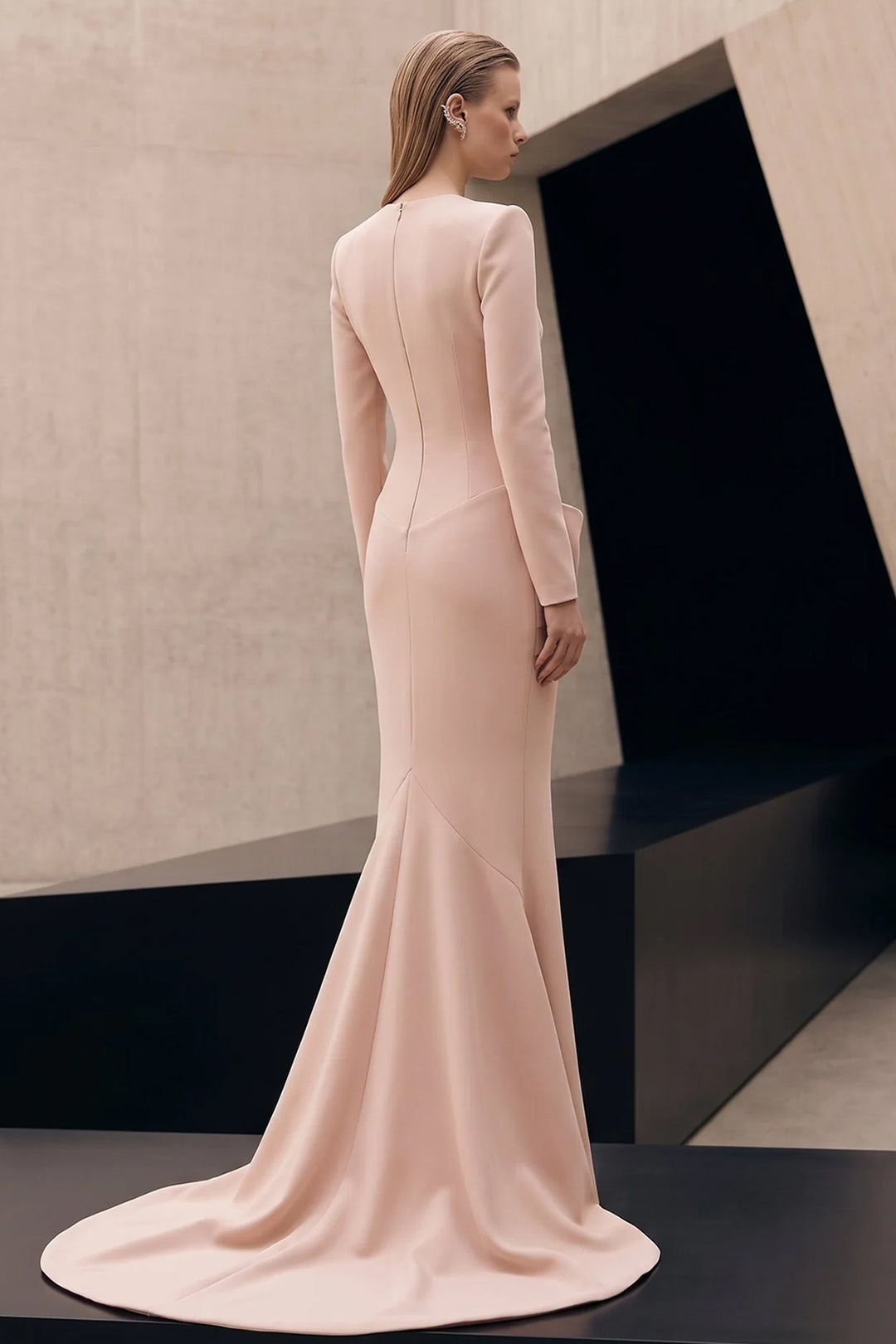 Long-Sleeved Knotted Column Dress