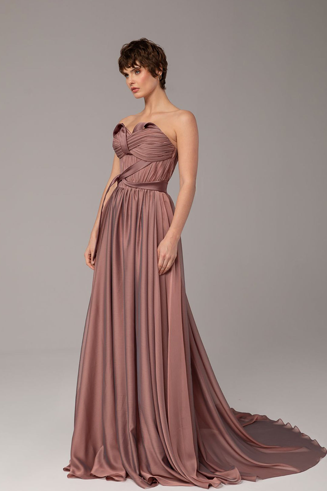 Structured Sweetheart Column Dress