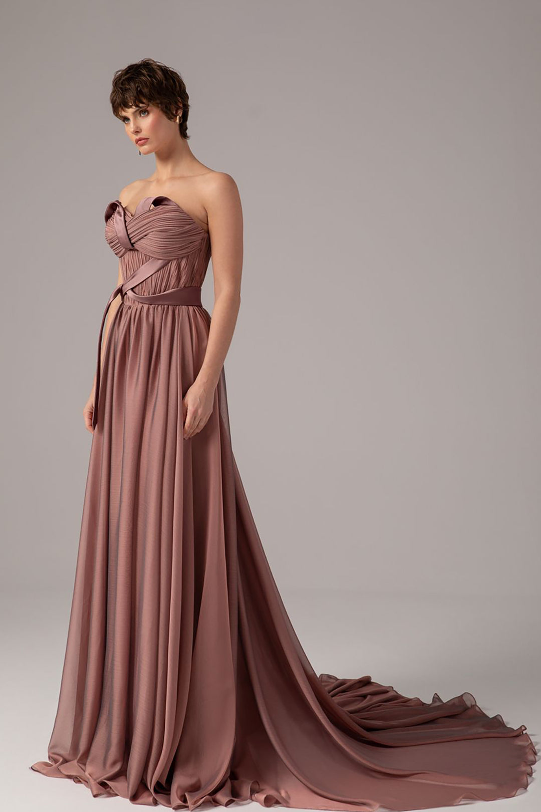 Structured Sweetheart Column Dress