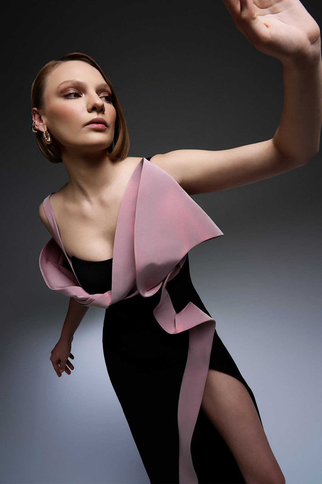 Floor-Length Dress with Ribbon Detail