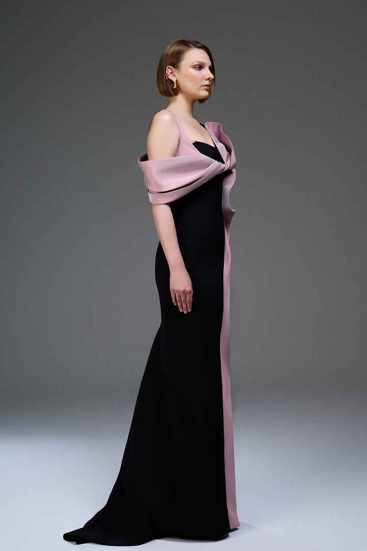 Floor-Length Dress with Ribbon Detail