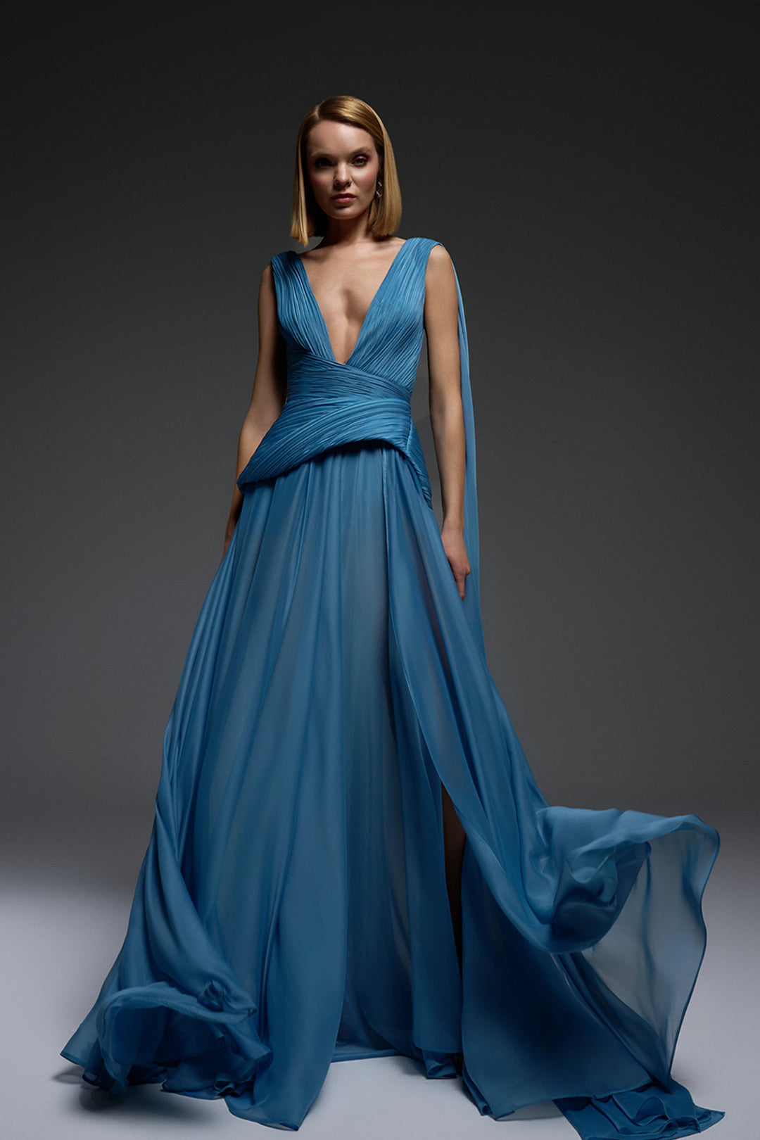 A-Line Floor-Length Dress with Pleated Bodice Blue / FR 40 A-Line Floor-Length Dress with Pleated Bodice Blue / FR 40