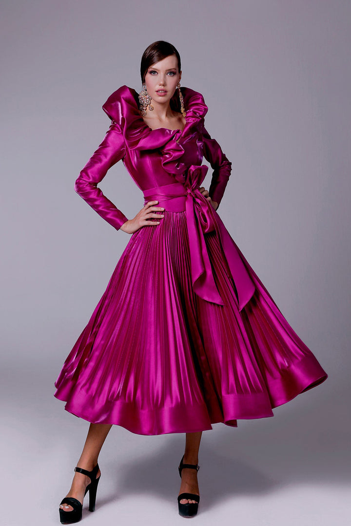 Tafta Ramaje Short Dress with V-Neckline