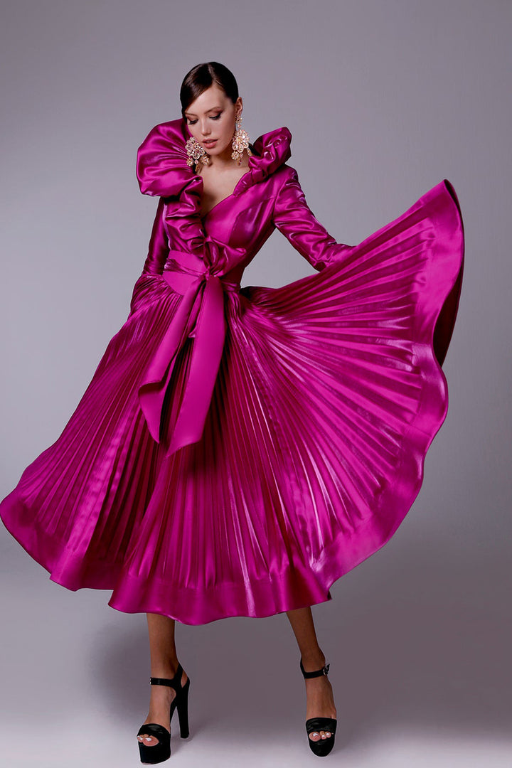 Tafta Ramaje Short Dress with V-Neckline