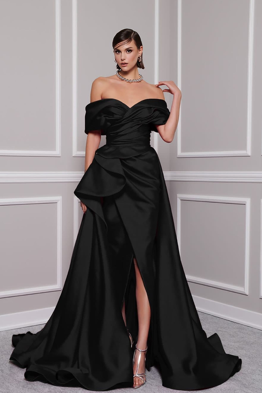 Broquard Strapless Flared Dress with Slit