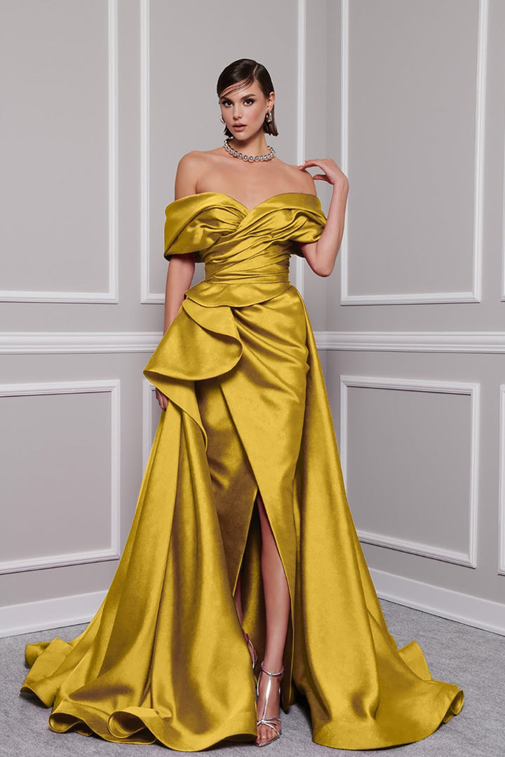 Broquard Strapless Flared Dress with Slit