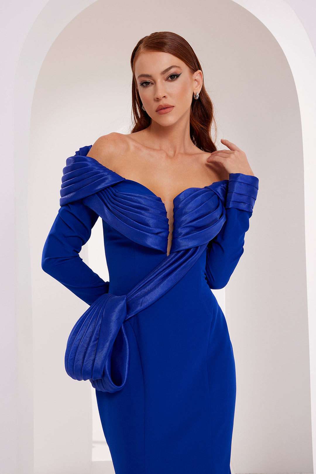 Off-The-Shoulder Mermaid Crepe Dress