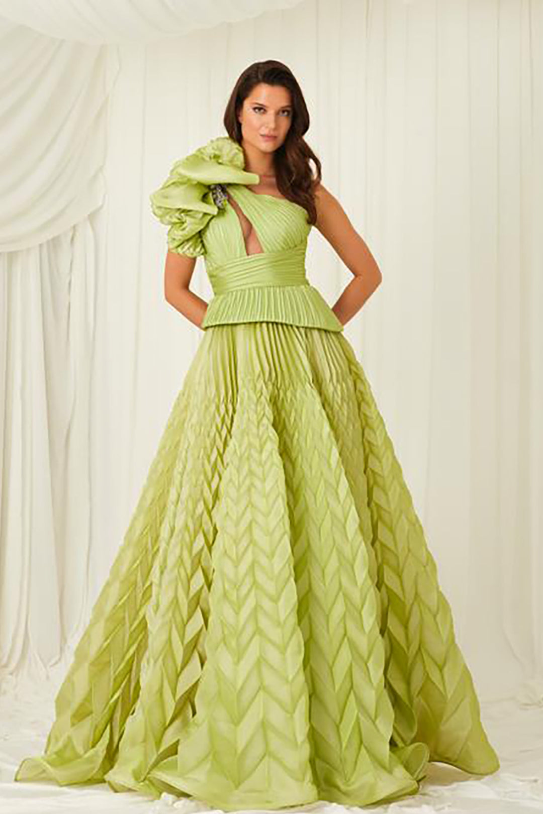 Tafta-Organza Dress Draped Bust And Tail