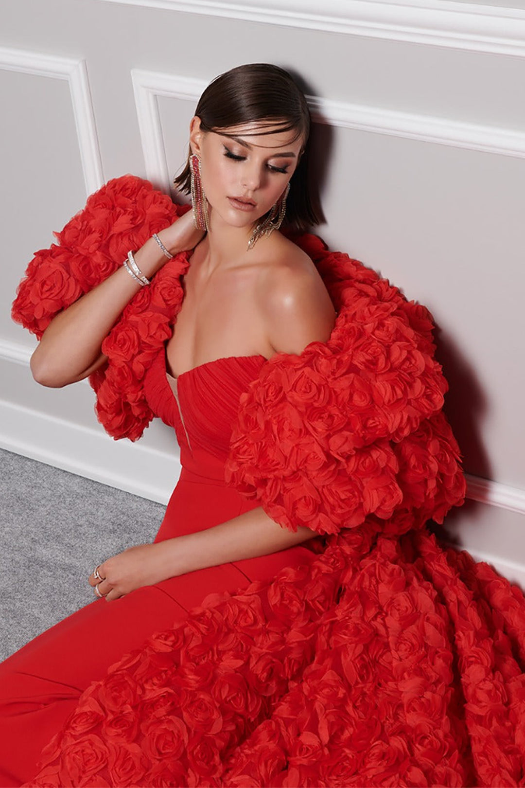 Crepe And Organza Strapless V-Neckline Cape