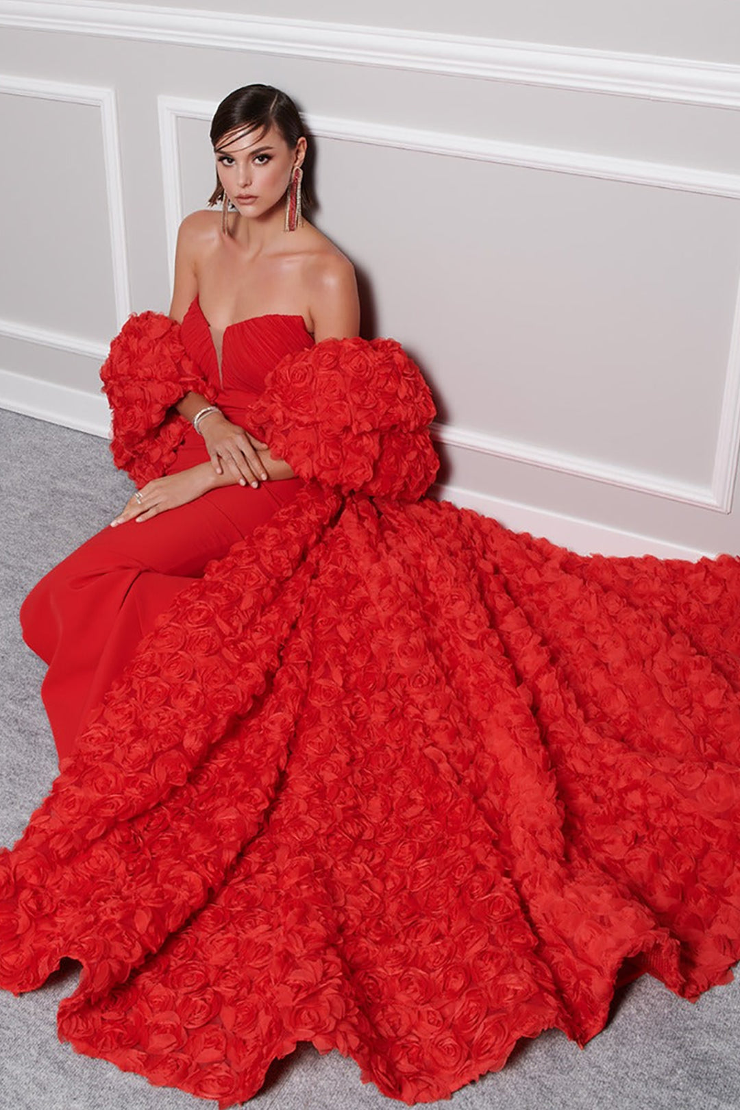 Crepe And Organza Strapless V-Neckline Cape