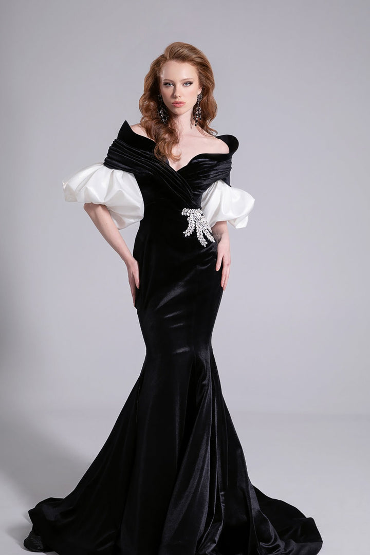 Mermaid Dress with Off-The-Shoulder Sweetheart neckline