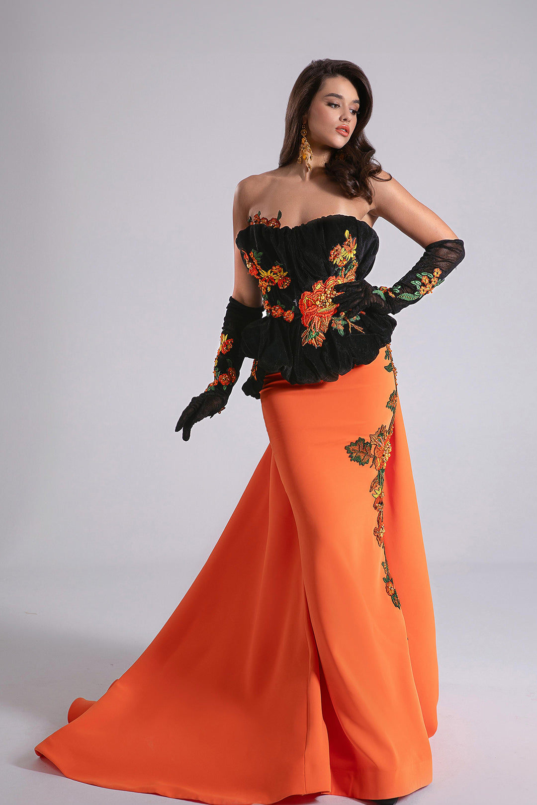 Fitted Bodice Flared Skirt Dress Black and Orange / FR 46 Fitted Bodice Flared Skirt Dress Black and Orange / FR 46