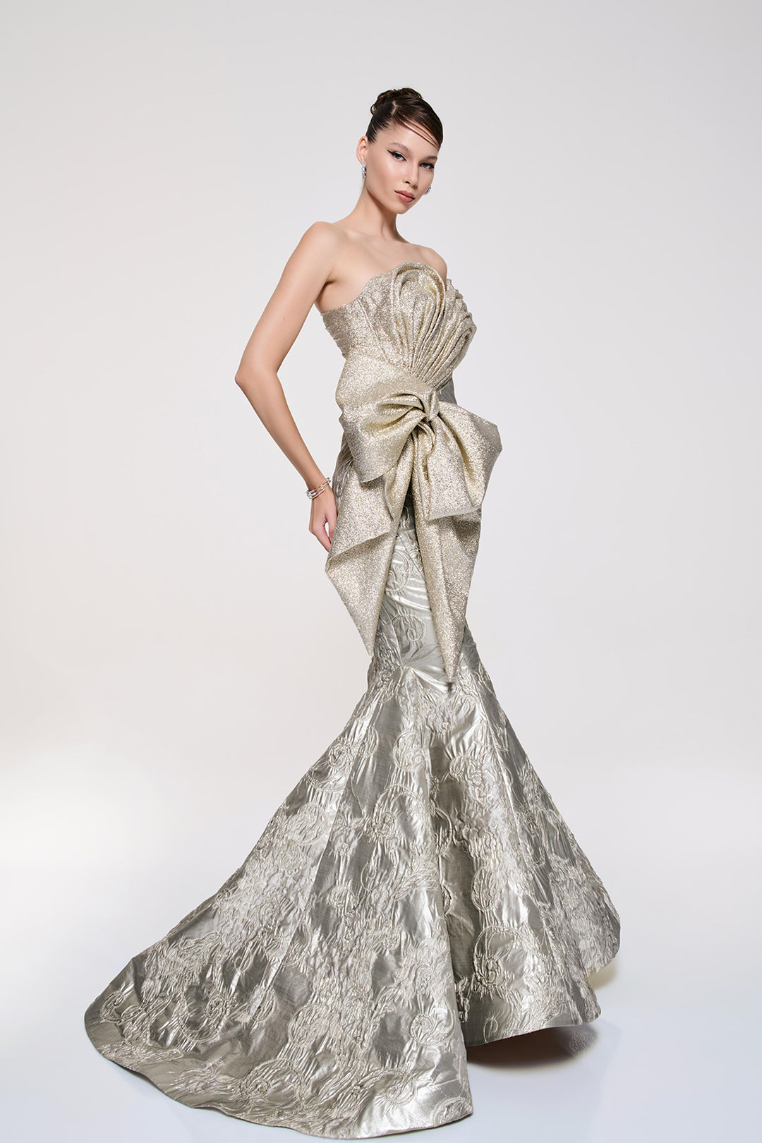 Mermaid Dress with Strapless Bodice and Train