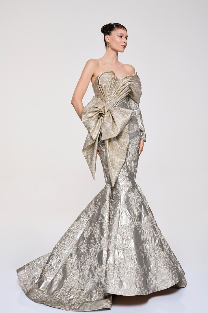 Mermaid Dress with Strapless Bodice and Train