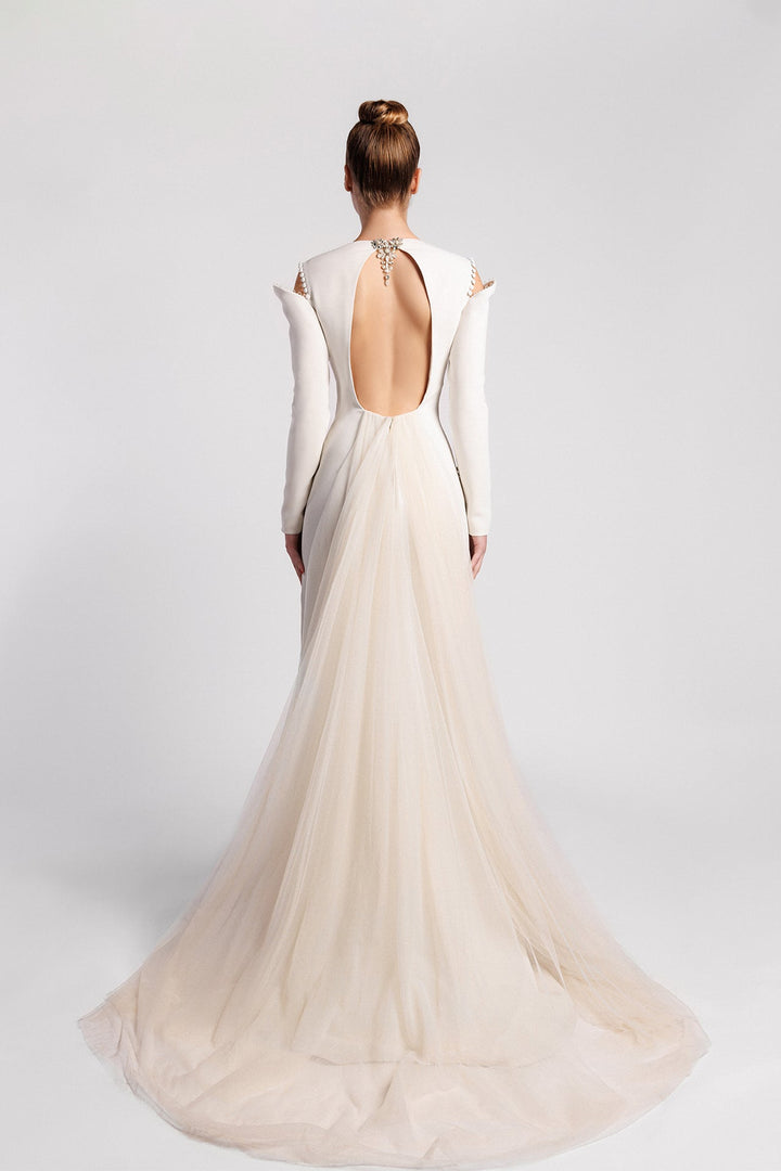 Long-Sleeved Straight-Cut Dress with Embroidery and Open Back