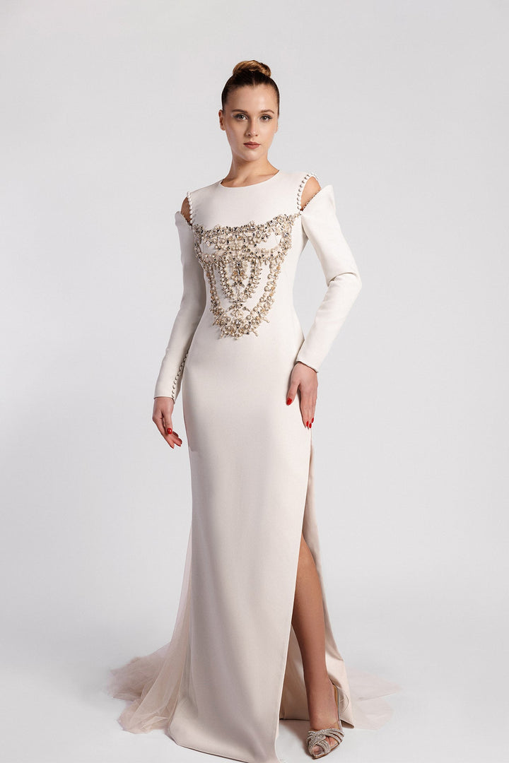 Long-Sleeved Straight-Cut Dress with Embroidery and Open Back