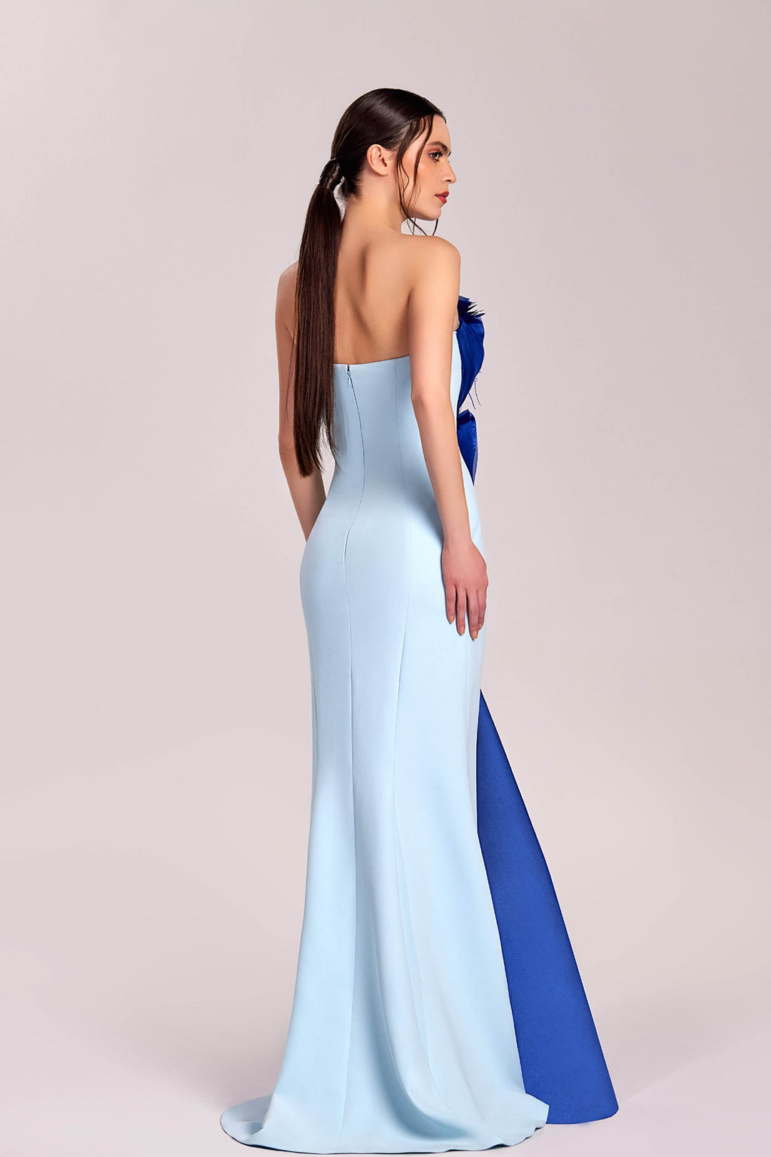 Straight-Cut Dress with Feather Details Straight-Cut Dress with Feather Details