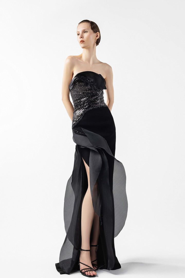 Column Crepe Dress Strapless And Sleeveless