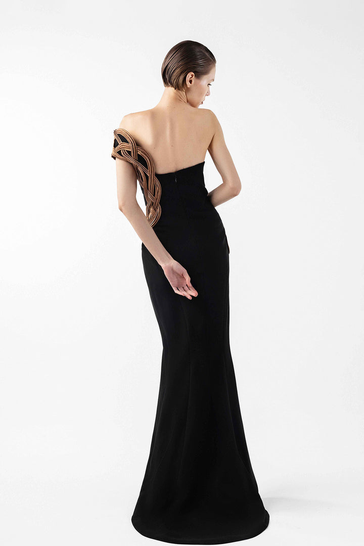 Off-The-Shoulder V-Cut with Interlocked Organza