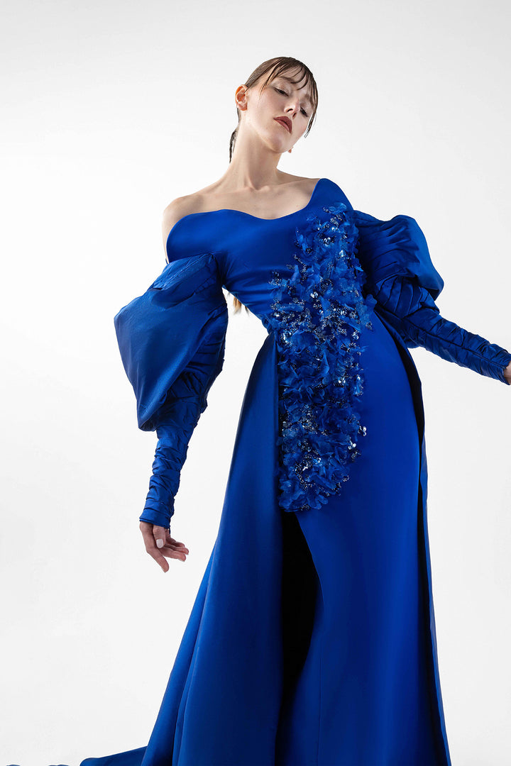 Crepe with Puff Sleeves and Overskirt