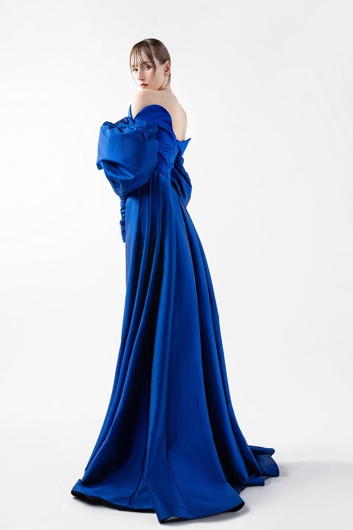 Crepe with Puff Sleeves and Overskirt