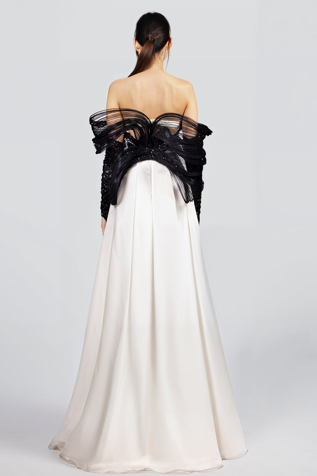 Off-Shoulder Dress with Sequined Center Column and Structured Pleated M.R DESIGN Off-Shoulder Dress with Sequined Center Column and Structured Pleated M.R DESIGN